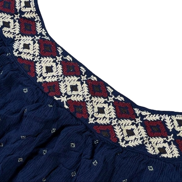 Cape Juby size medium spaghetti strap navy blue top with red & white neck design - Picture 8 of 14